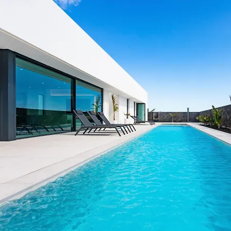Tenik Villa