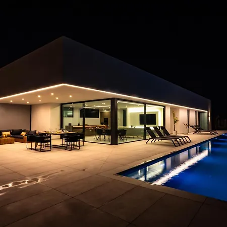 Tenik Villa