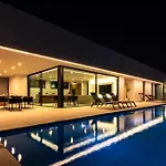 Villa Tenik